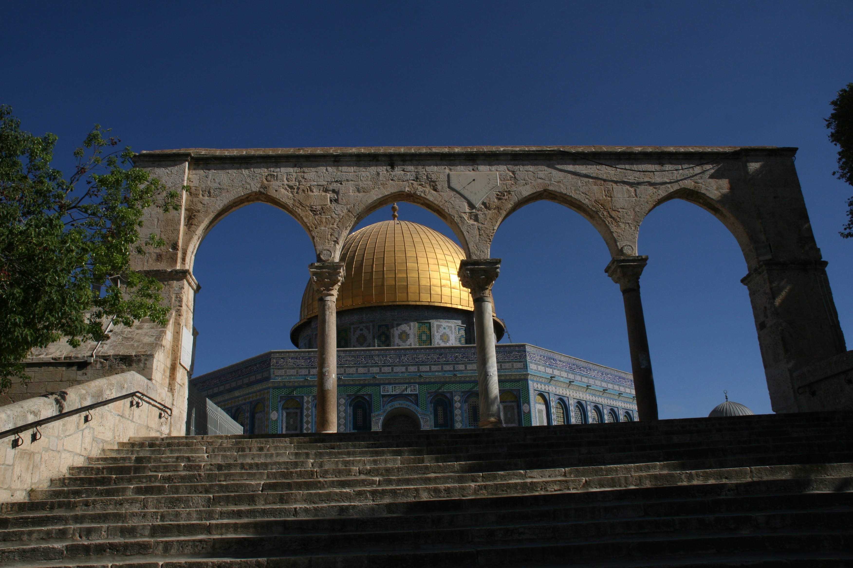 Displacement, swimming and resistance: Vignettes from Jerusalem at 50 years of occupation