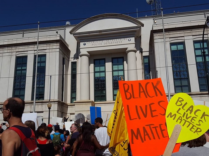 Charlotte court house protest, photo by Lori Khamala