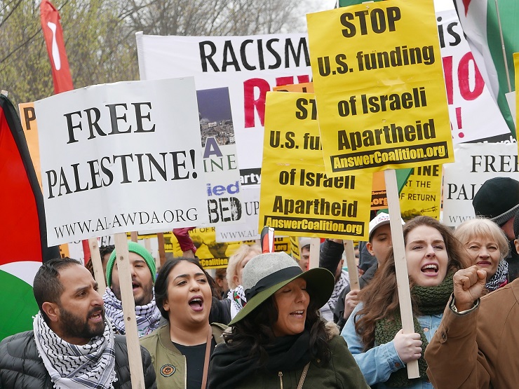 Support Palestine Protest AIPAC 2017 by Susan Melkisethian // Flickr CC License